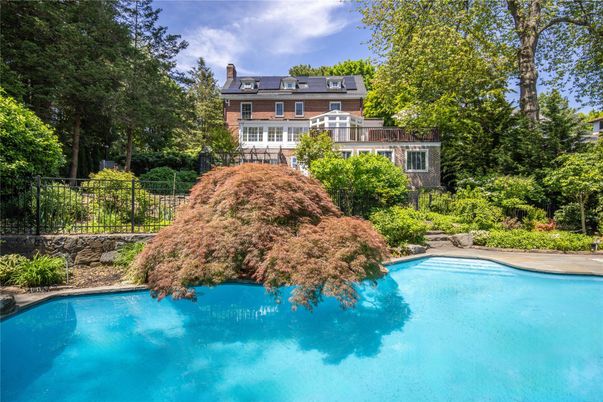 Exterior, Pool, Solar Panels