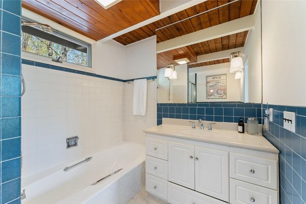 Bathroom, Interior, Wooden Beams, Wooden Ceilings