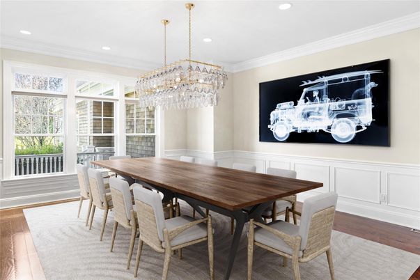 Chandelier, Dining room, Interior, Recessed Lighting, Wood Texture Flooring