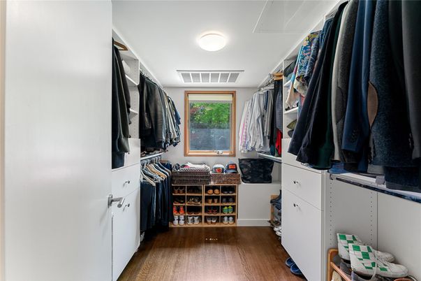 Interior, Walk-in Closets, Wood Texture Flooring