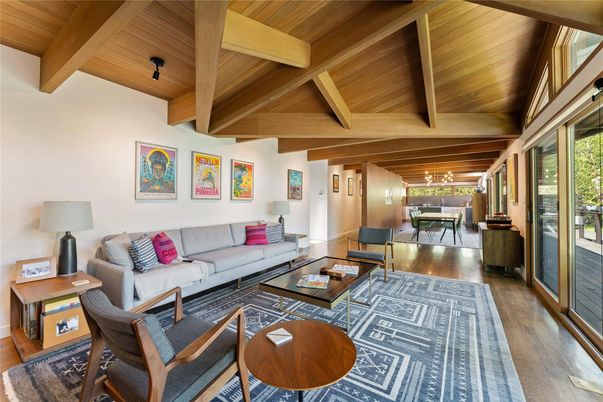 Dining room, Interior, Living room, Pendant Lights, Wooden Beams, Wooden Ceilings, Wood Texture Flooring
