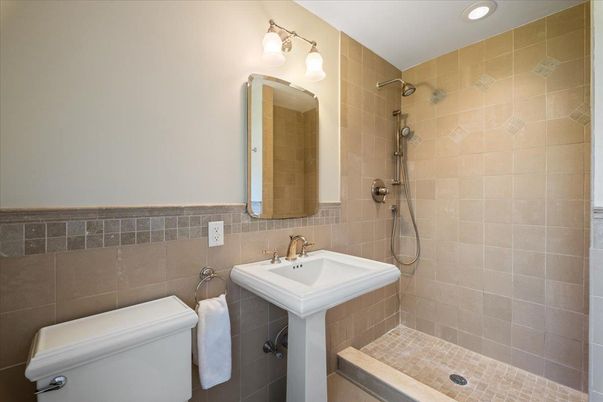 Bathroom, Interior, Recessed Lighting