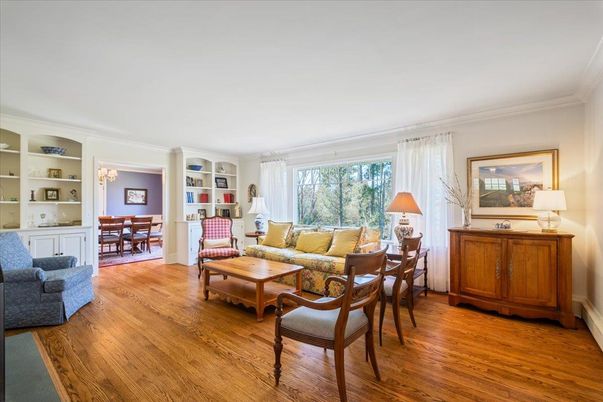 Chandelier, Dining room, Interior, Living room, Wood Texture Flooring