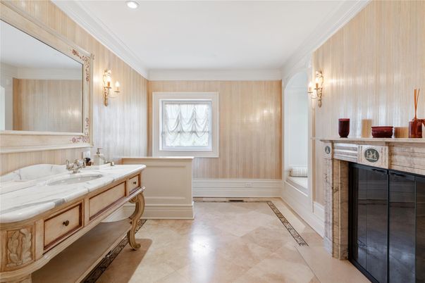 Bathroom, Fireplace, Interior, Recessed Lighting