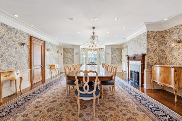 Chandelier, Dining room, Fireplace, Interior, Recessed Lighting, Wood Texture Flooring