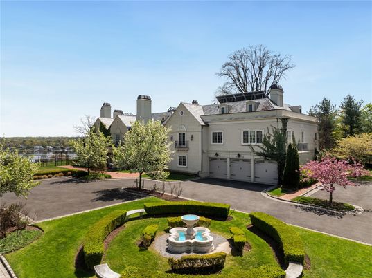Attached, Backyard, Exterior, Facade, French Provincial