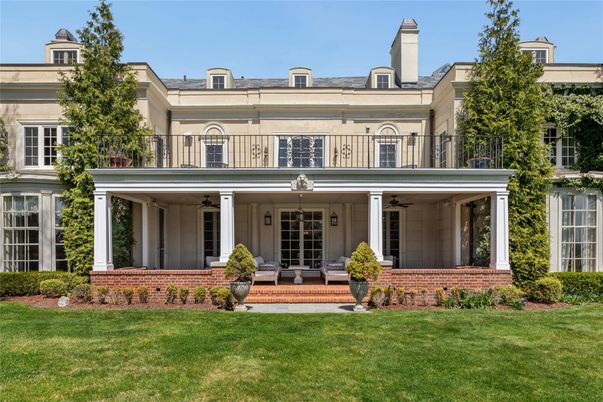 Exterior, Facade, French Provincial