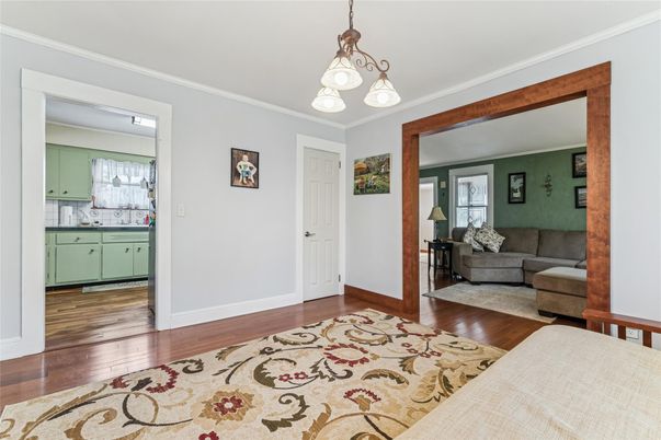 Bedroom, Interior, Living room, Pendant Lights, Wood Texture Flooring