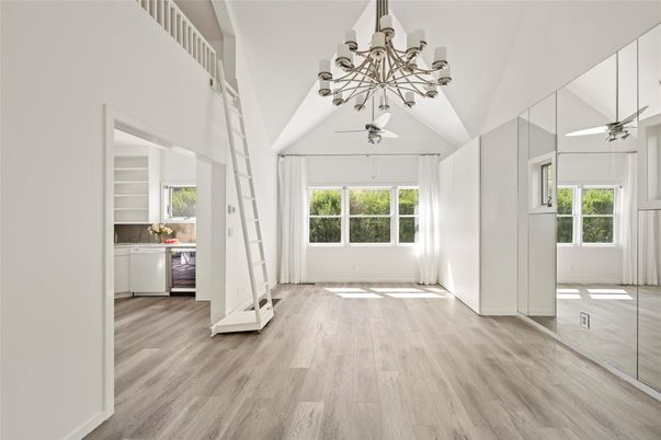 Chandelier, Empty room, Interior, Wood Texture Flooring