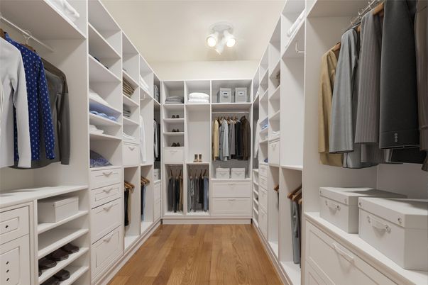 Interior, Walk-in Closets, Wood Texture Flooring