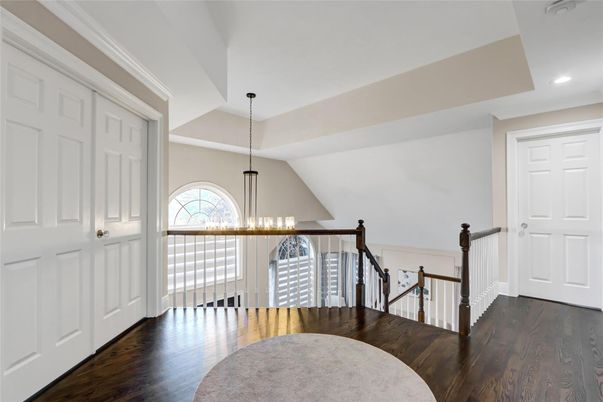 Interior, Pendant Lights, Recessed Lighting, Wood Texture Flooring