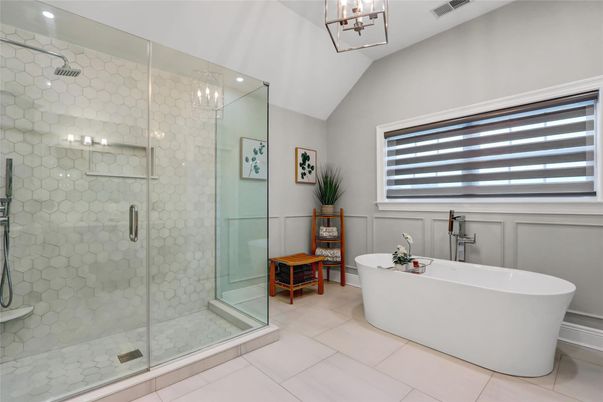 Bathroom, Free Standing Baths, Glass Shower, Interior, Pendant Lights, Recessed Lighting