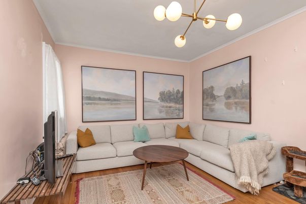 Interior, Living room, Pendant Lights, Wood Texture Flooring