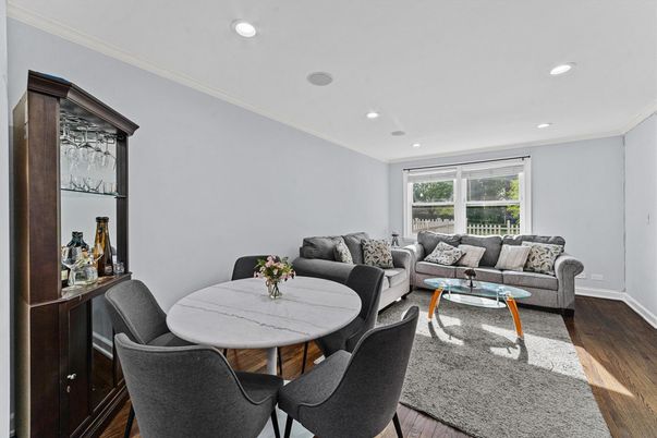 Dining room, Interior, Living room, Recessed Lighting, Wood Texture Flooring
