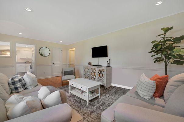 Interior, Living room, Recessed Lighting, Wood Texture Flooring