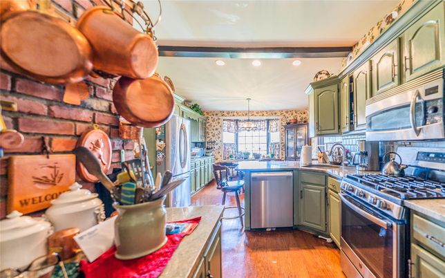 Dining room, Interior, Kitchen, Pendant Lights, Recessed Lighting, Stone Walls, Wood Texture Flooring