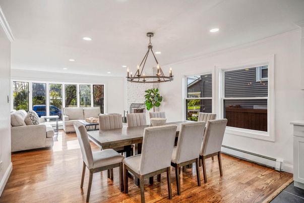 Chandelier, Dining room, Interior, Living room, Recessed Lighting, Wood Texture Flooring