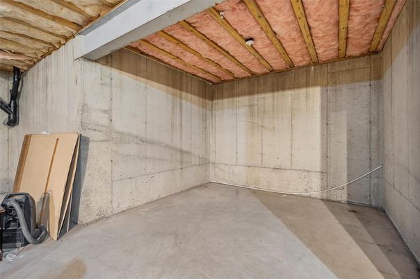 Interior, Wooden Beams, Wooden Walls