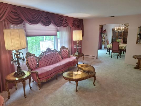 Chandelier, Dining room, Interior, Living room
