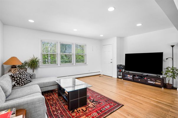Interior, Living room, Recessed Lighting, Wood Texture Flooring