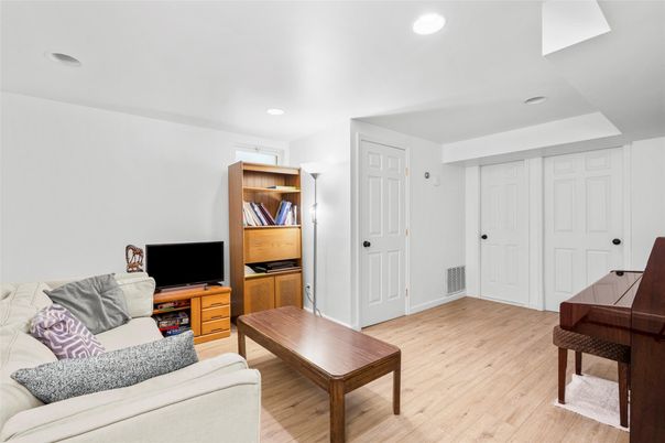 Interior, Living room, Recessed Lighting, Wood Texture Flooring