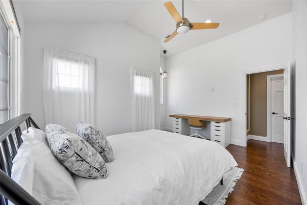 Bedroom, Home Office, Interior, Wood Texture Flooring