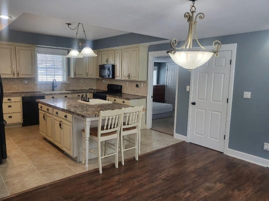 Interior, Kitchen, Pendant Lights, Wood Texture Flooring