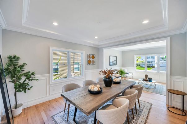 Dining room, Interior, Living room, Recessed Lighting, Wood Texture Flooring