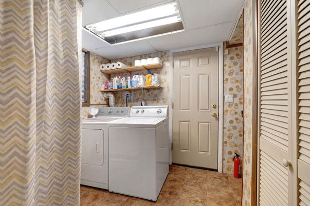 Interior, Utility Closets, Washer