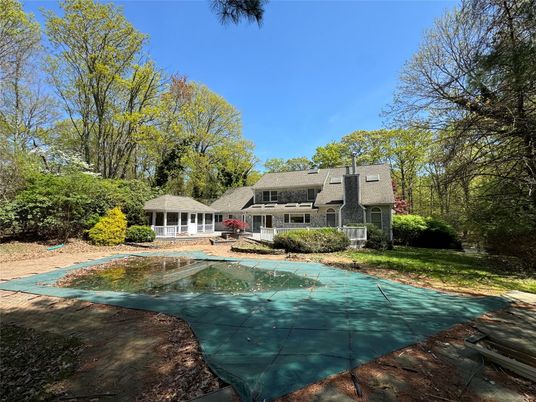 Backyard, Exterior, Pool