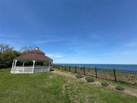 Backyard, Exterior, Water