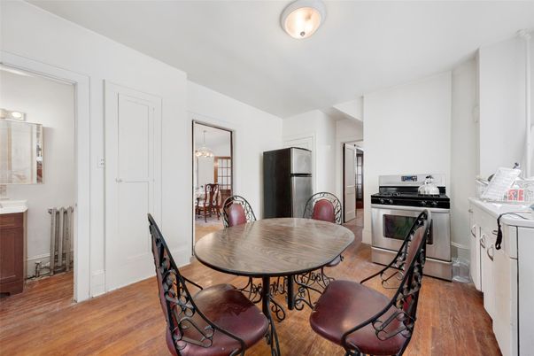 Dining room, Interior, Kitchen, Stainless Steel Appliances, Wood Texture Flooring