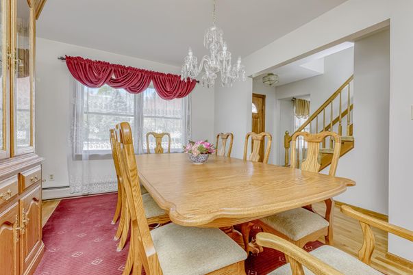 Chandelier, Dining room, Interior