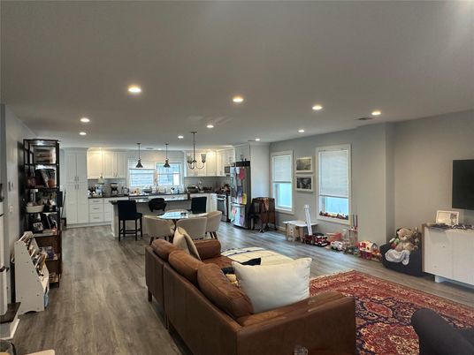 Dining room, Interior, Kitchen, Living room, Pendant Lights, Recessed Lighting, Stainless Steel Appliances, Wood Texture Flooring