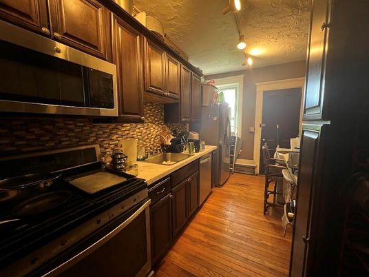 Interior, Kitchen, Stainless Steel Appliances, Wood Texture Flooring