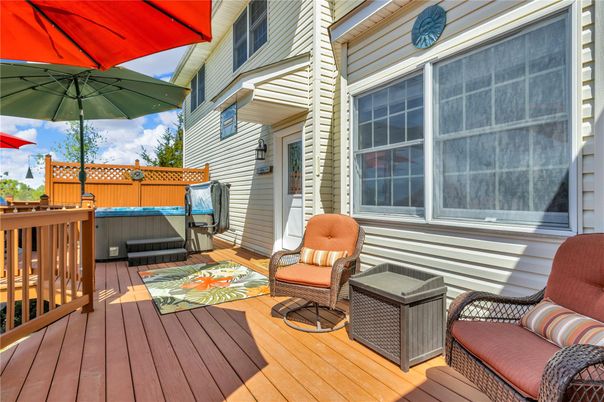 Exterior, Hot Tub