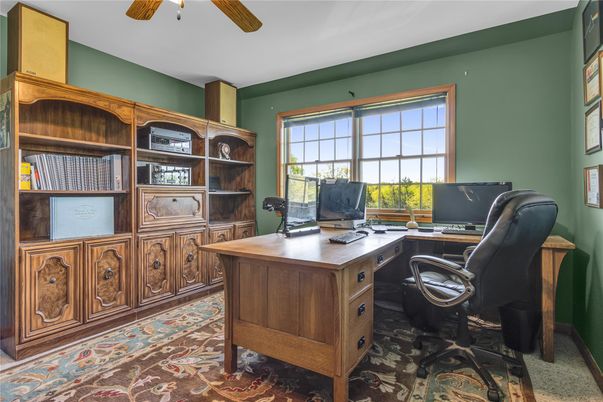 Home Office, Interior
