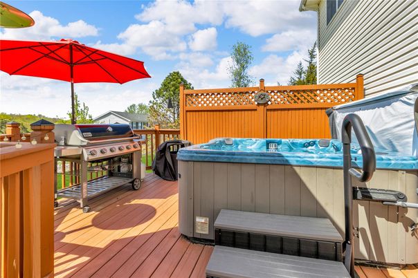 Exterior, Hot Tub