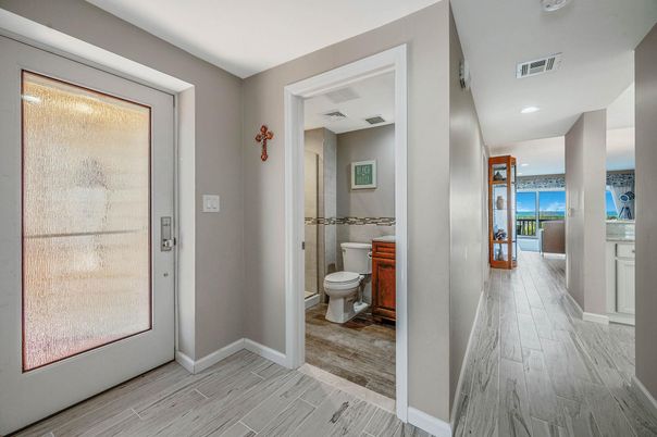 Bathroom, Interior, Recessed Lighting, Wood Texture Flooring