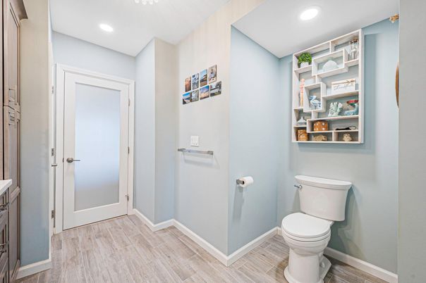 Bathroom, Interior, Recessed Lighting, Wood Texture Flooring