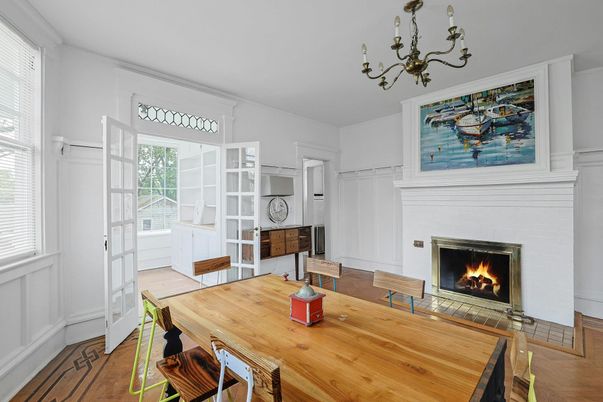Chandelier, Dining room, Fireplace, Interior, Wood Texture Flooring
