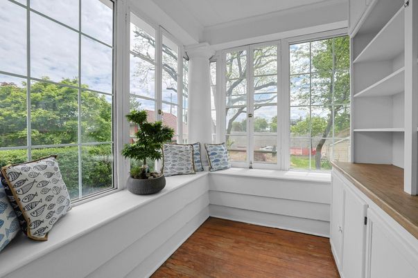 Interior, Sun Room, Wood Texture Flooring