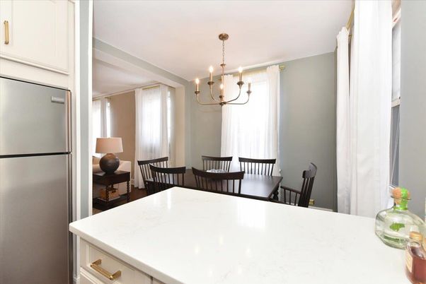 Chandelier, Dining room, Interior, Kitchen