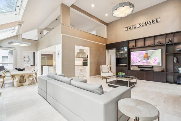 Dining room, Interior, Living room, Pendant Lights, Recessed Lighting