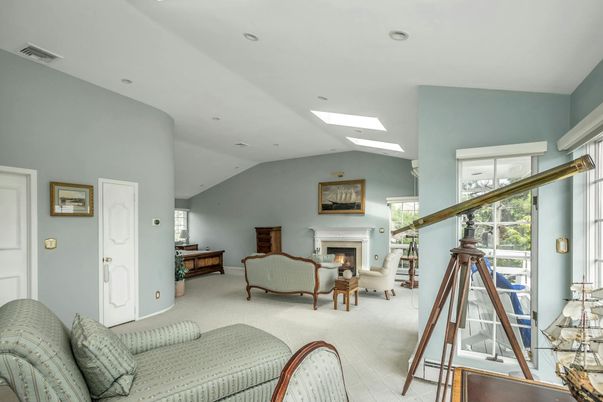 Fireplace, Interior, Living room, Recessed Lighting