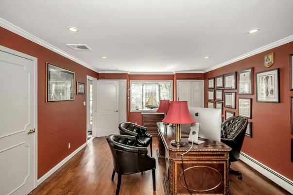Home Office, Interior, Recessed Lighting, Wood Texture Flooring