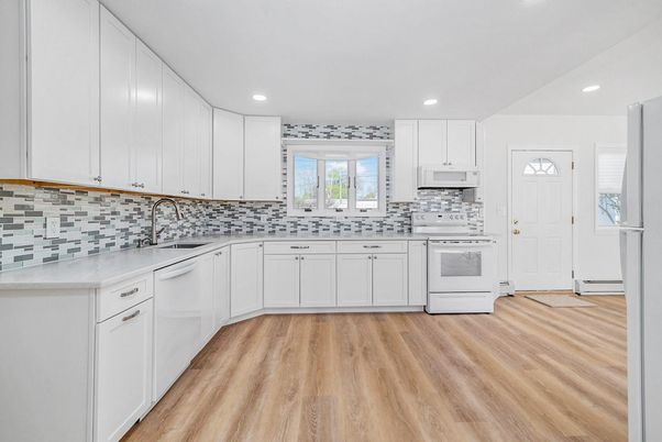 Interior, Kitchen, Recessed Lighting, Wood Texture Flooring