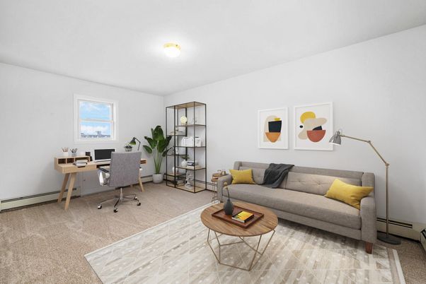 Home Office, Interior
