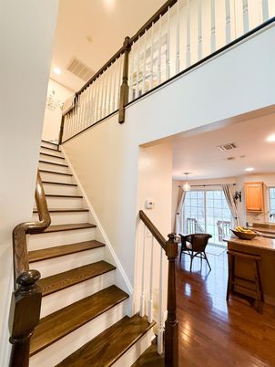 Chandelier, Dining room, Interior, Recessed Lighting, Wood Texture Flooring