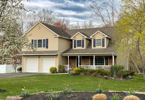 Attached, Exterior, Facade, Farmhouse